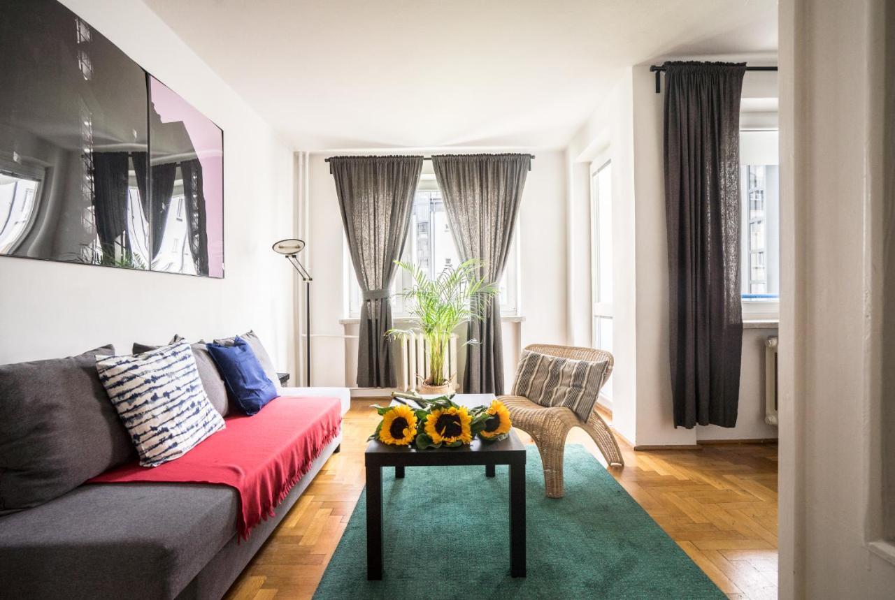 Oomph Warsaw Central 3-Bedroom Flat Bagian luar foto