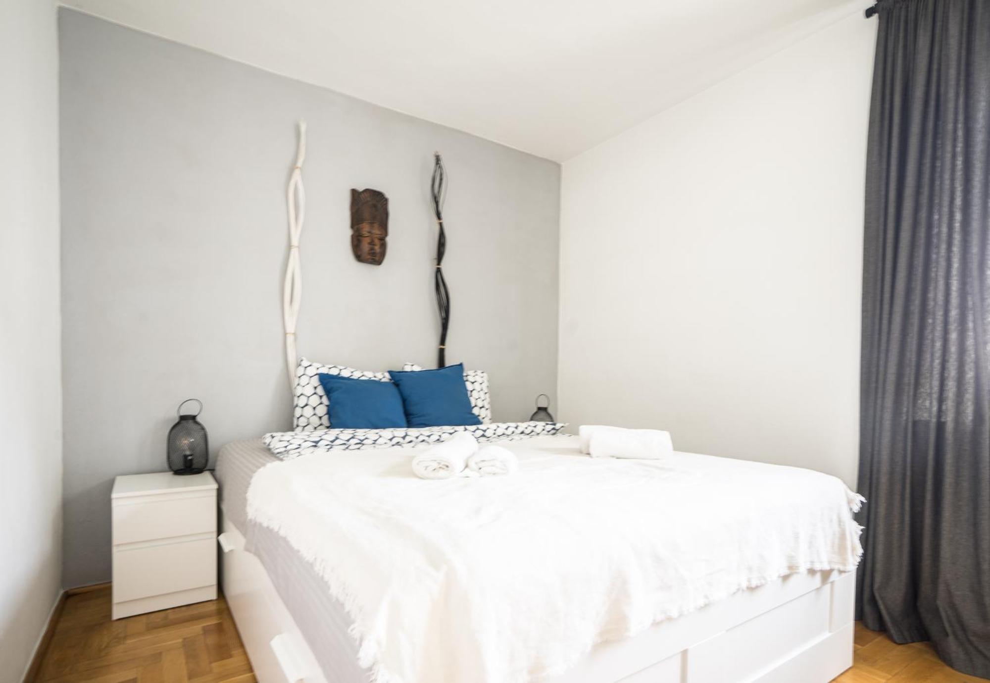 Oomph Warsaw Central 3-Bedroom Flat Bagian luar foto
