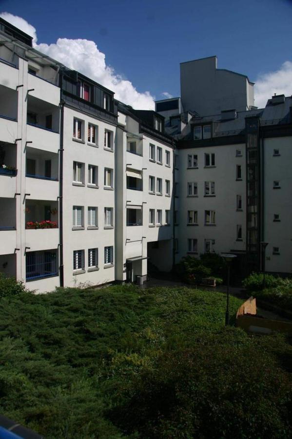 Oomph Warsaw Central 3-Bedroom Flat Bagian luar foto